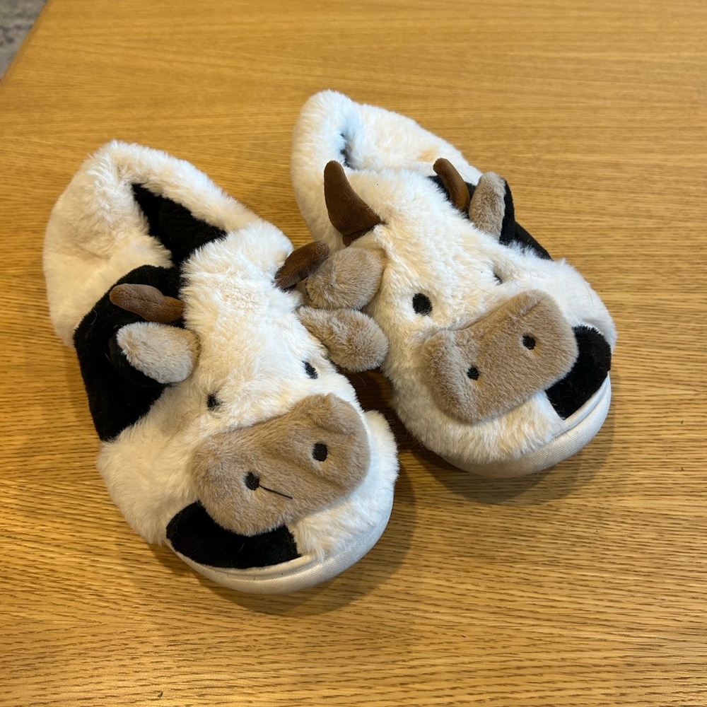🐮Cute Cow Slippers🐮